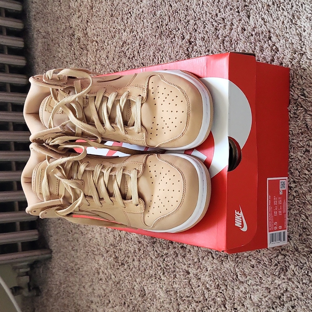 Womens Nike Dunk High